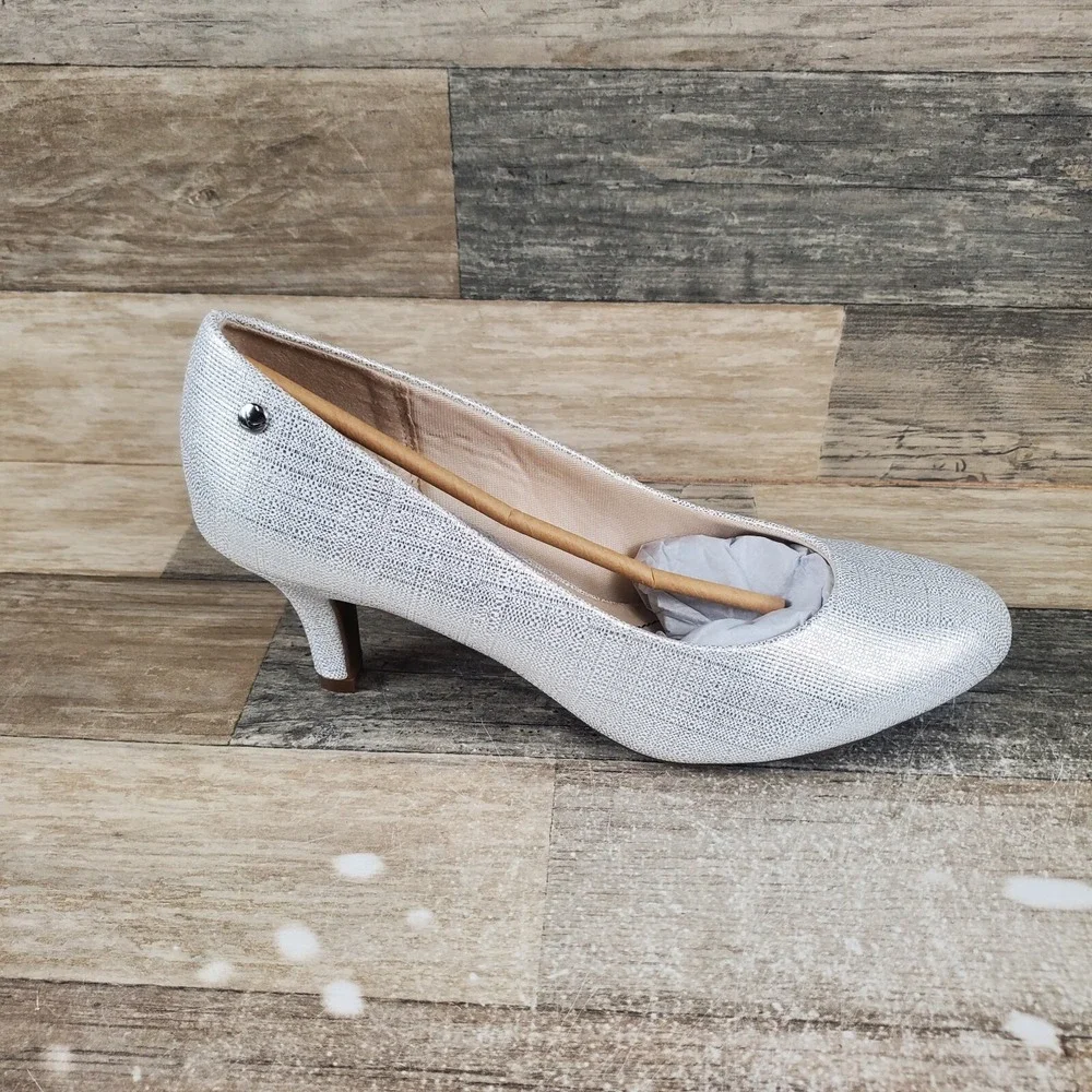 Lifestride Parigi Pump Womens Sz 9.5 W Silver Lover Slip On Closed Toe Heels